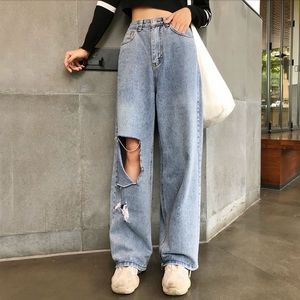 Ripped distressed oversized mom jeans high waist